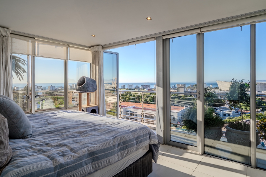2 Bedroom Property for Sale in Green Point Western Cape